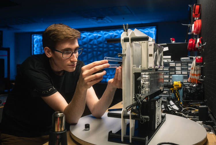Frequently Asked Questions – META PCs