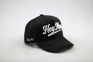 Classic Baseball Hat – Black